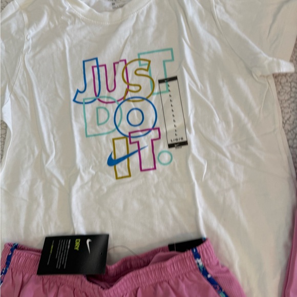 New girls Nike White Tee and Pink Activewear Set Sz L 12-14 - Picture 5 of 10